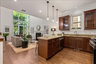1525 N Wood St, Chicago, IL 60622 - Photo 15