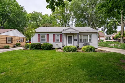 1210 Greenlawn Drive, Bloomington, IL 61701 - Photo 11