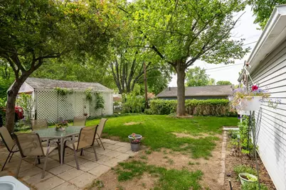 1210 Greenlawn Drive, Bloomington, IL 61701 - Photo 7