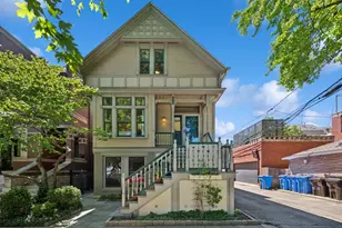 3744 N Bosworth Ave, Chicago, IL 60613 - Photo 1