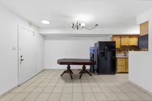 1080 Knoll Ln, Hoffman Estates, IL 60169 - Photo 5