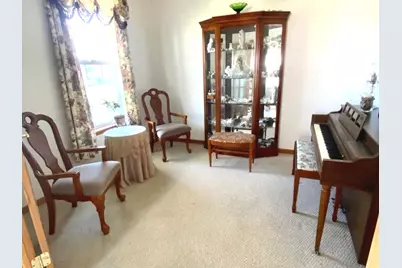 1056 Deertrail Court, Antioch, IL 60002 - Photo 5