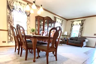 1056 Deertrail Ct, Antioch, IL 60002 - Photo 3