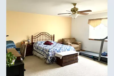 1056 Deertrail Court, Antioch, IL 60002 - Photo 13