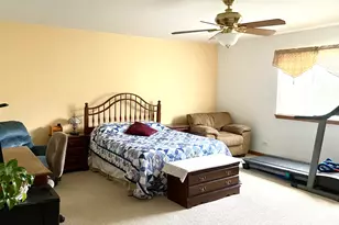 1056 Deertrail Ct, Antioch, IL 60002 - Photo 13