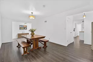 393 Warwick Ln, Lakewood, IL 60014 - Photo 13