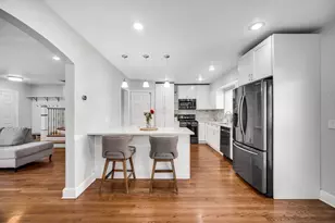 2910 N Neva Ave, Chicago, IL 60634 - Photo 5