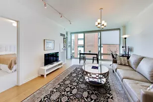 1570 Elmwood Ave, Evanston, IL 60201 - Photo 3