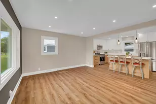 512 N Westlawn Ave, Aurora, IL 60506 - Photo 5