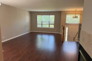 955 Emerald Dr, Pingree Grove, IL 60140 - Photo 3