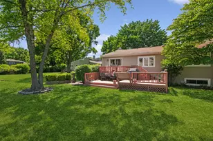 12 Pebblewood Trail, Naperville, IL 60563 - Photo 3
