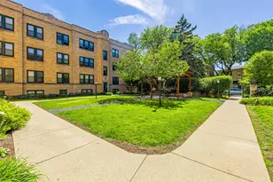 4035 N Mozart St, Chicago, IL 60618 - Photo 1