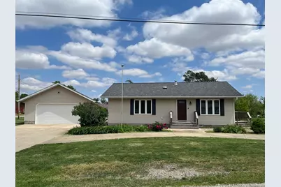 1043 W Mill Street, Kewanee, IL 61443 - Photo 1