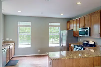 214 Cassidy Lane, Elgin, IL 60124 - Photo 5