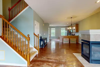 214 Cassidy Lane, Elgin, IL 60124 - Photo 11
