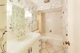 9558 Gross Point Rd, Skokie, IL 60076 - Photo 19