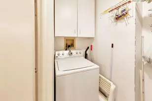 9558 Gross Point Rd, Skokie, IL 60076 - Photo 21