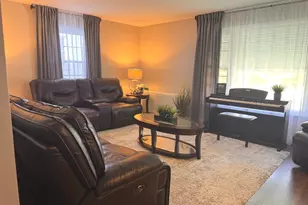 1314 S Cora St, Des Plaines, IL 60018 - Photo 3