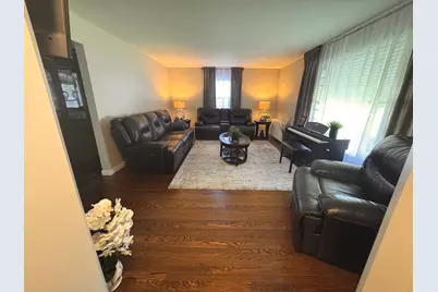 1314 S Cora Street, Des Plaines, IL 60018 - Photo 5