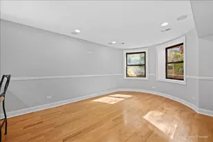 5217 N Winthrop Ave, Chicago, IL 60640 - Photo 3