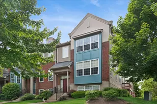 35 Thomas Ct, Grayslake, IL 60030 - Photo 1