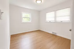 2707 Hampden Ct, Rockford, IL 61107 - Photo 13