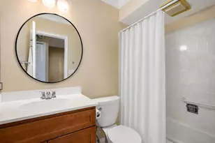 1150 Oakview Dr, Wheaton, IL 60187 - Photo 19
