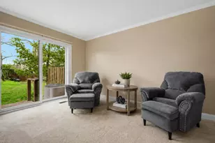 1150 Oakview Dr, Wheaton, IL 60187 - Photo 9