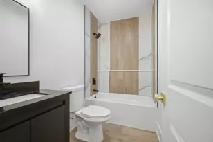 645 E Calhoun St, Woodstock, IL 60098 - Photo 19