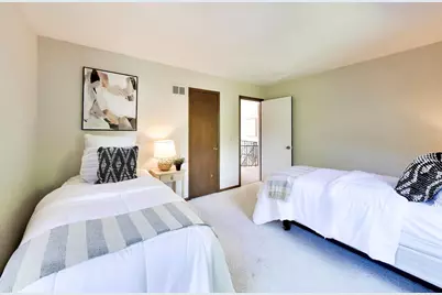 1860 Eastwood Avenue, Highland Park, IL 60035 - Photo 39