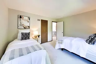 1860 Eastwood Ave, Highland Park, IL 60035 - Photo 39