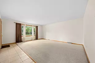 12416 S 44th Ct, Alsip, IL 60803 - Photo 3