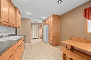 12416 S 44th Ct, Alsip, IL 60803 - Photo 7