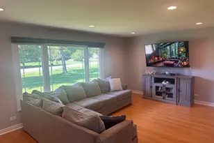 1006 Forest Dr, Elgin, IL 60123 - Photo 3