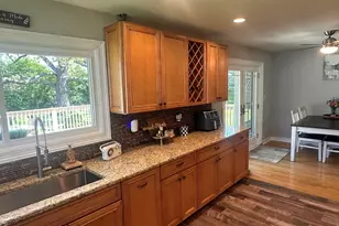 1006 Forest Dr, Elgin, IL 60123 - Photo 7