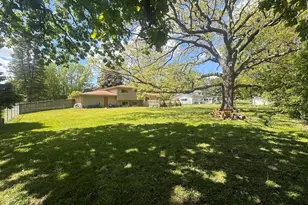 1006 Forest Dr, Elgin, IL 60123 - Photo 27