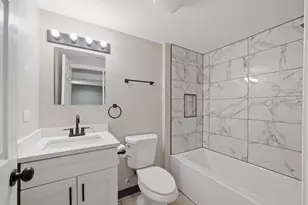 8613 S Colfax Ave, Chicago, IL 60617 - Photo 23