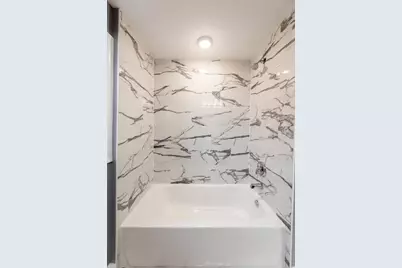 4900 S Laramie Avenue, Chicago, IL 60638 - Photo 7
