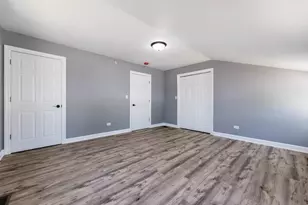 4900 S Laramie Ave, Chicago, IL 60638 - Photo 13