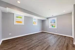 4900 S Laramie Ave, Chicago, IL 60638 - Photo 9