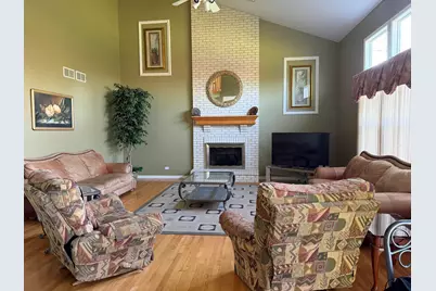 15N805 Pheasant Field Lane, Hampshire, IL 60140 - Photo 13