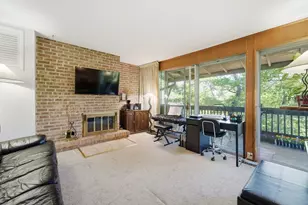 5517 E Lake Dr, Lisle, IL 60532 - Photo 7