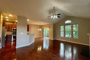 526 Grosvenor Ln, Aurora, IL 60504 - Photo 5