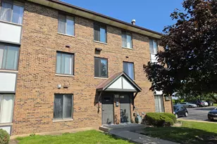 225 Gregory St, Aurora, IL 60504 - Photo 1