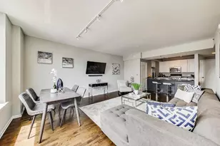 400 W Ontario St, Chicago, IL 60654 - Photo 5