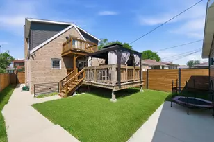 9829 S Claremont Ave, Chicago, IL 60643 - Photo 25
