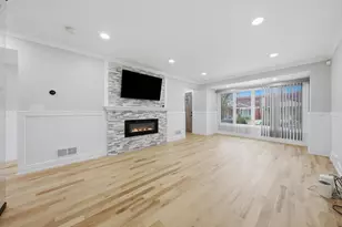 9829 S Claremont Ave, Chicago, IL 60643 - Photo 3