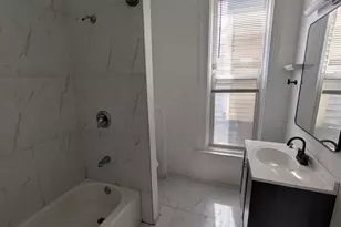 1362 N Bosworth Ave, Chicago, IL 60642 - Photo 9