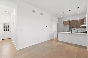 449 N Elizabeth St, Chicago, IL 60642 - Photo 5