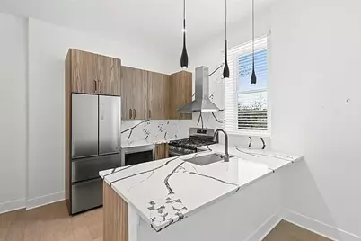 1236 W Hubbard Street #2S, Chicago, IL 60642 - Photo 3
